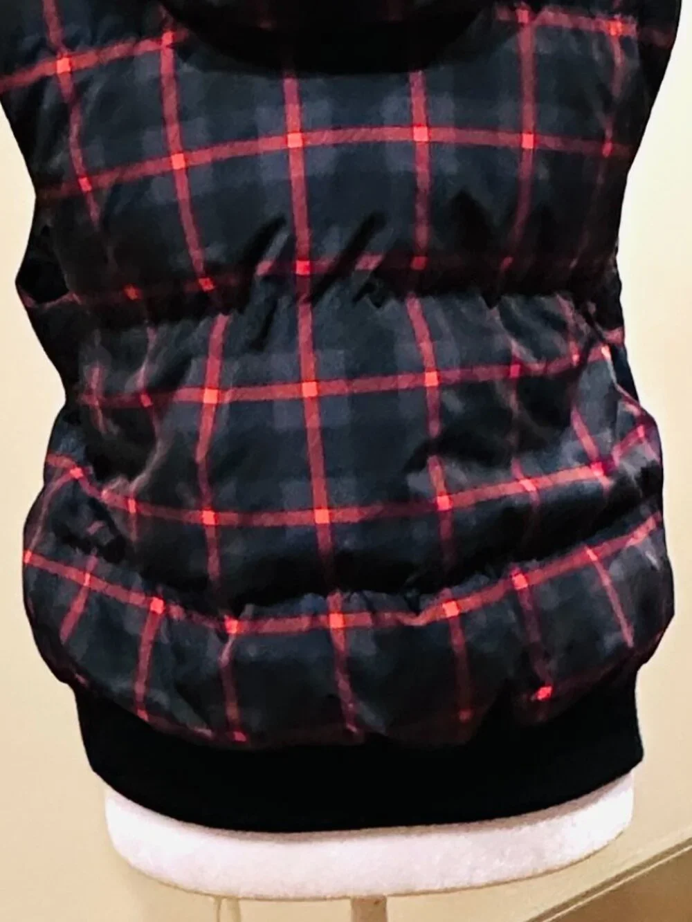 COACH PLAID PUFFER VEST MEDIUM